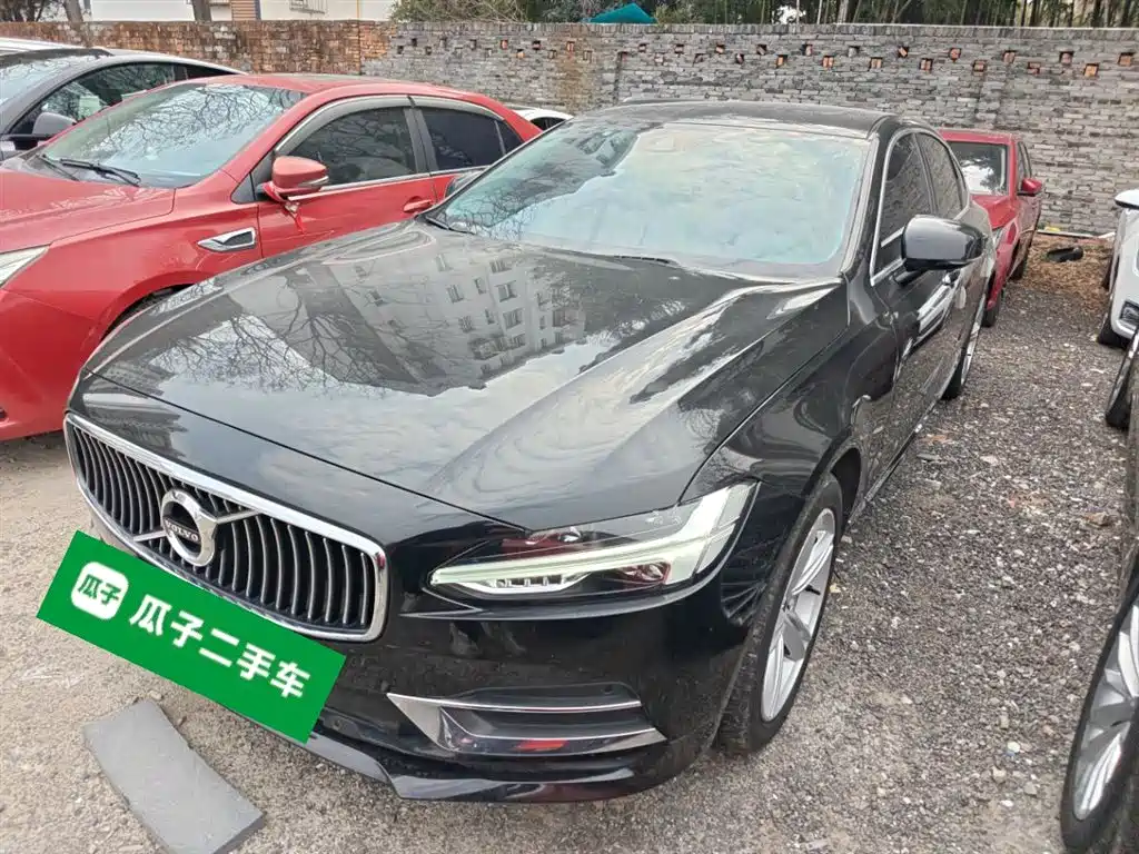 Volvo S90 2019 T5 Smart Edition купить на сайте DeffCars