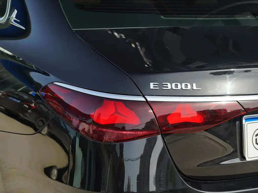Mercedes-Benz E-Class 2024 E 300 L Luxury Model купить на сайте DeffCars