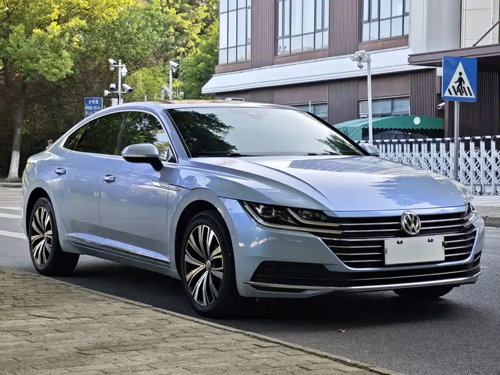 FAW-Volkswagen CC 2020 330TSI Charming Edition National VI купить на сайте DeffCars