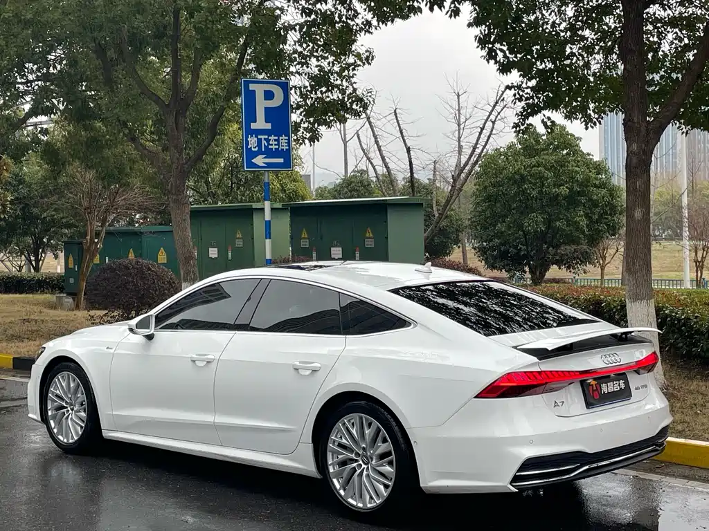 Audi A7 2020 45 TFSI Premium Selection купить на сайте DeffCars
