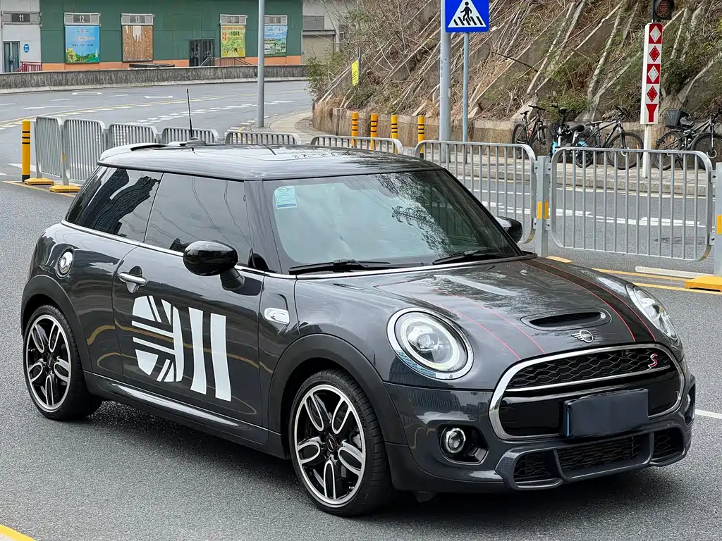 MINI 2019 2.0T COOPER S racing driver купить на сайте DeffCars