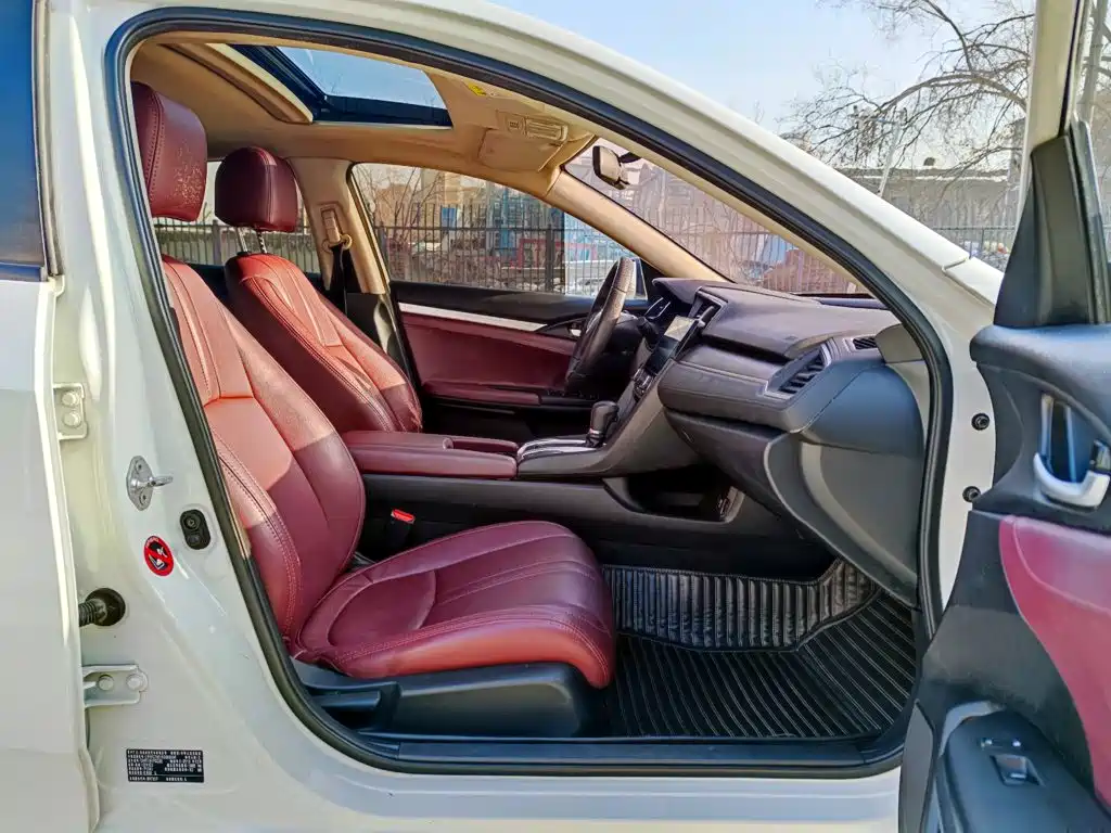 Civic 2016 180TURBO CVT Comfort Edition купить на сайте DeffCars