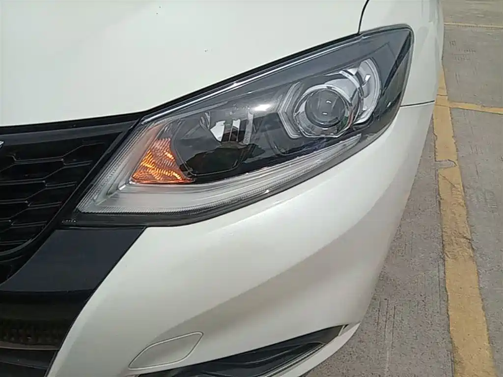Tiida 2021 1.6L CVT Smart Travel Edition купить на сайте DeffCars