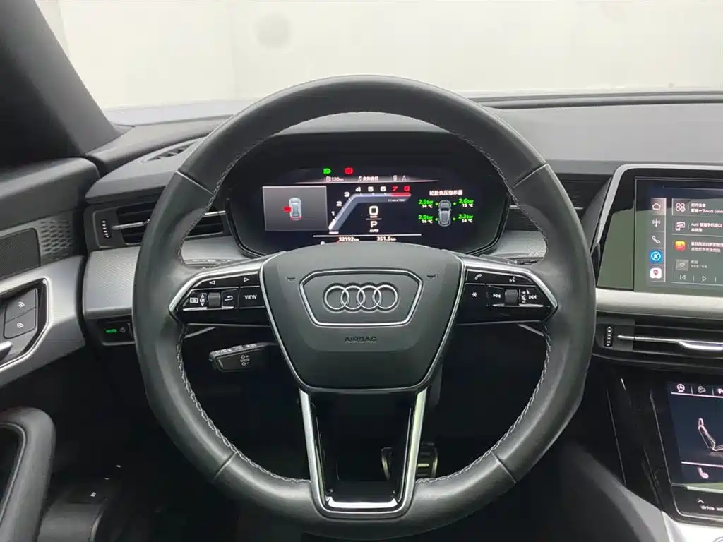 Audi Q6 2023 45 TFSI quattro Qiyun Yulin package купить на сайте DeffCars