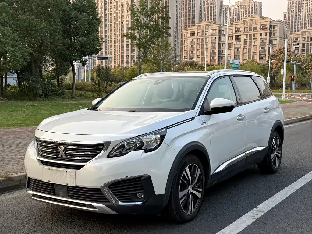 Peugeot 5008 2017 350THP 7-seater Elite Edition купить на сайте DeffCars