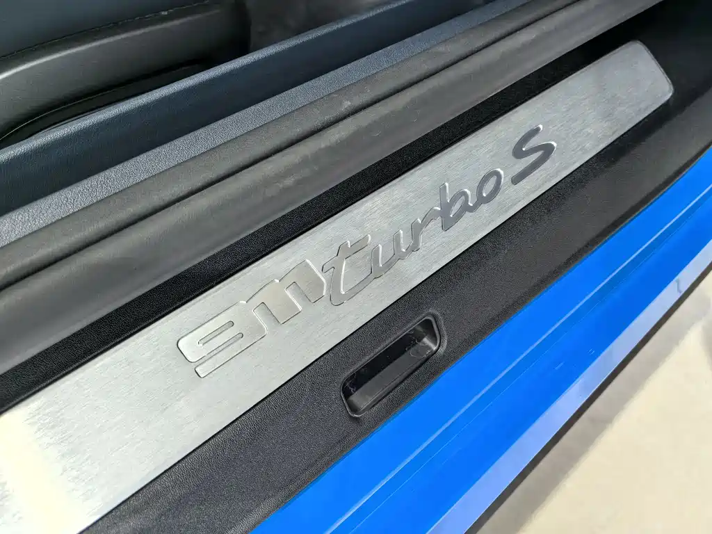 Porsche 911 2023 Turbo S Cabriolet 3.7T купить на сайте DeffCars