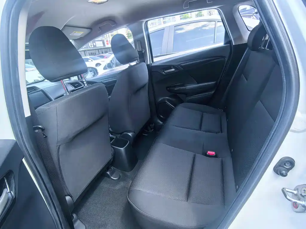 Fit 2018 1.5L CVT Comfort Edition купить на сайте DeffCars