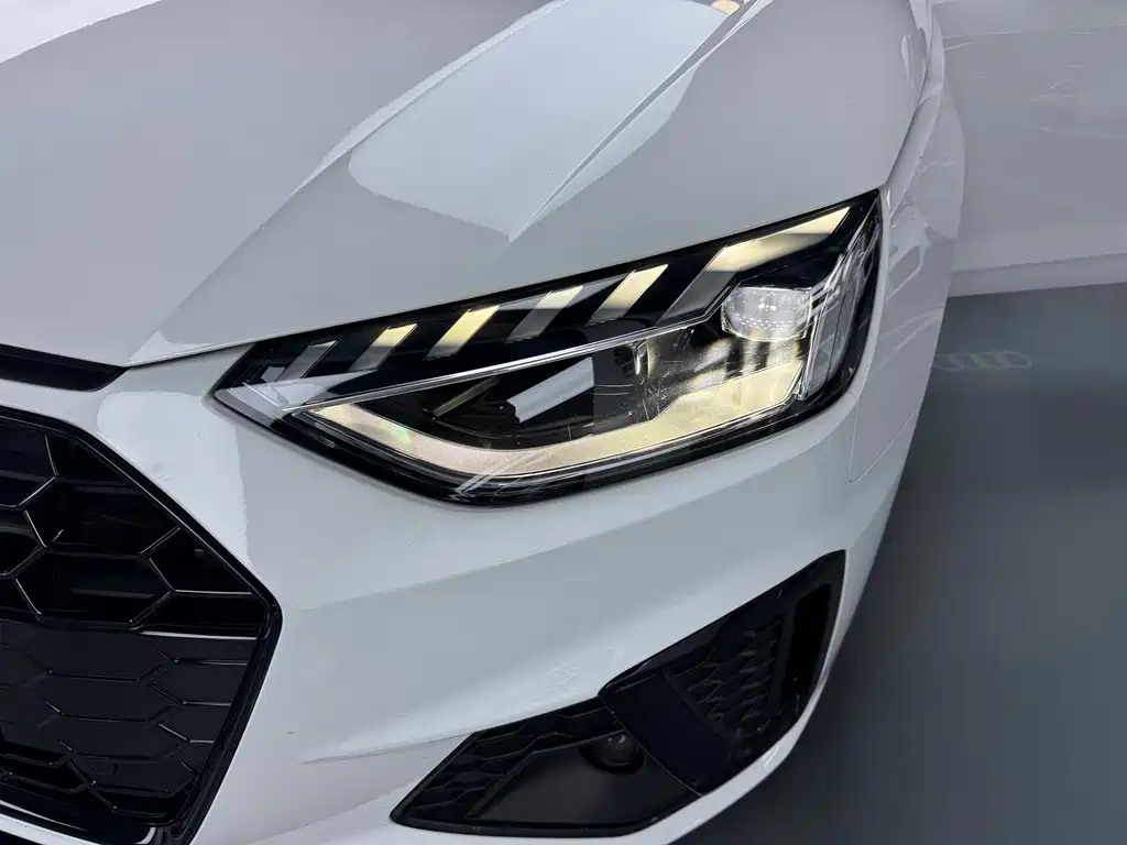 Audi A4L 2022 40 TFSI Fashionable and Dynamic купить на сайте DeffCars