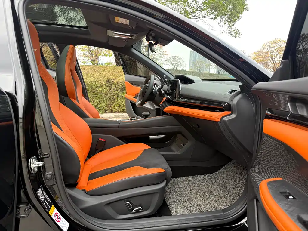 Changan UNI-V 2023 1.5T sports version купить на сайте DeffCars