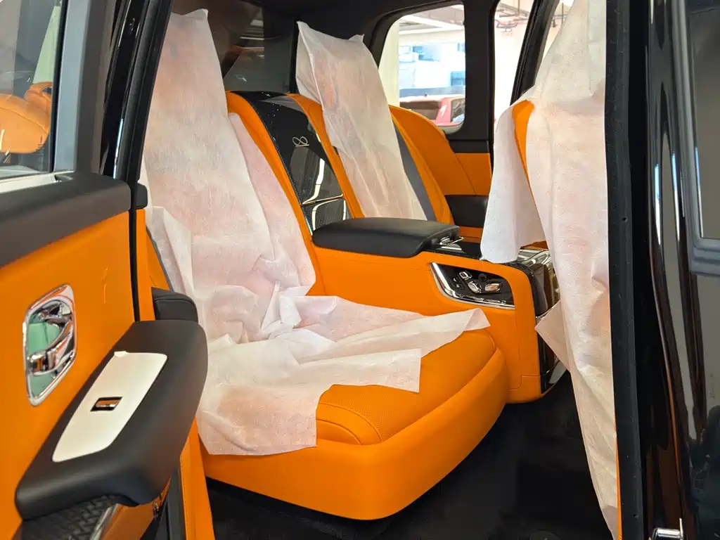 Cullinan 2026 Black Badge купить на сайте DeffCars