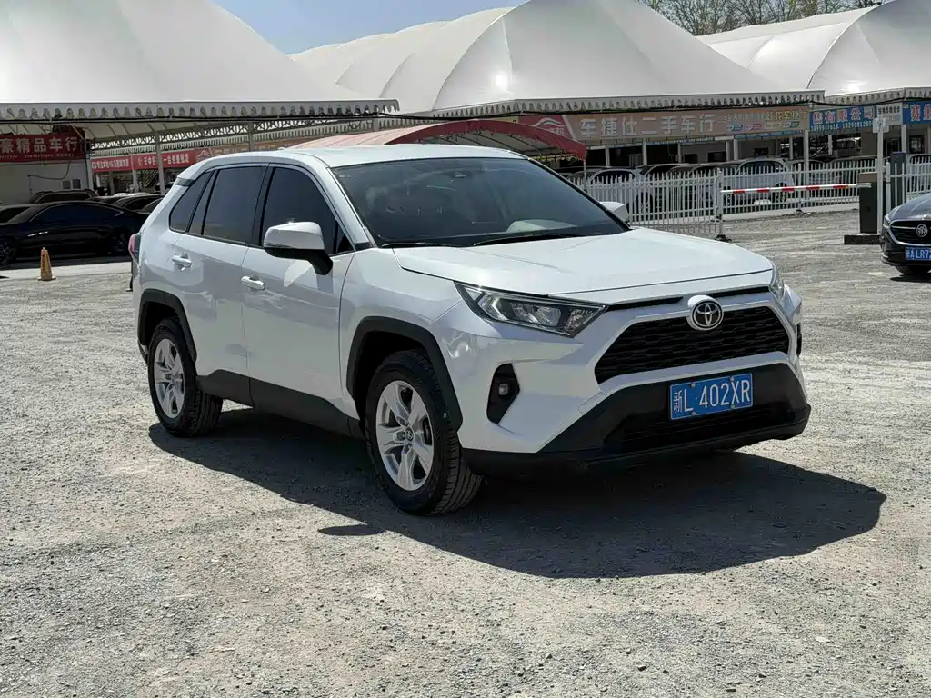 RAV4 Rongfang 2023 2.0L CVT two-wheel drive urban version купить на сайте DeffCars
