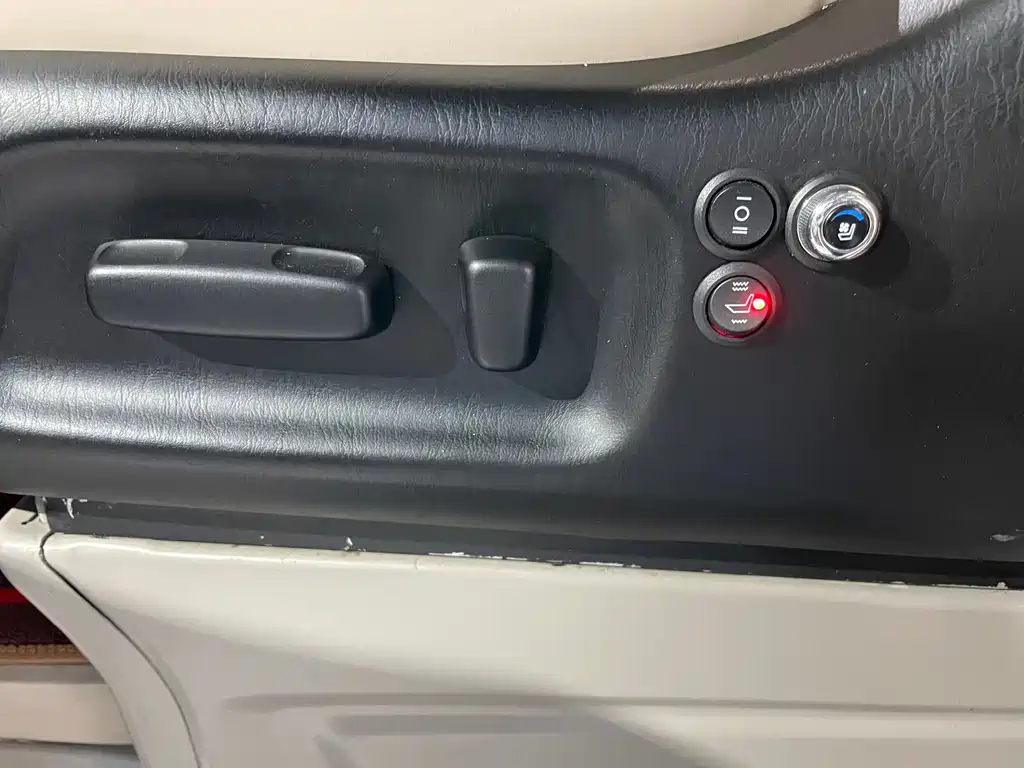 Tourio 2020 2.0T Automatic Elite Edition National VI купить на сайте DeffCars