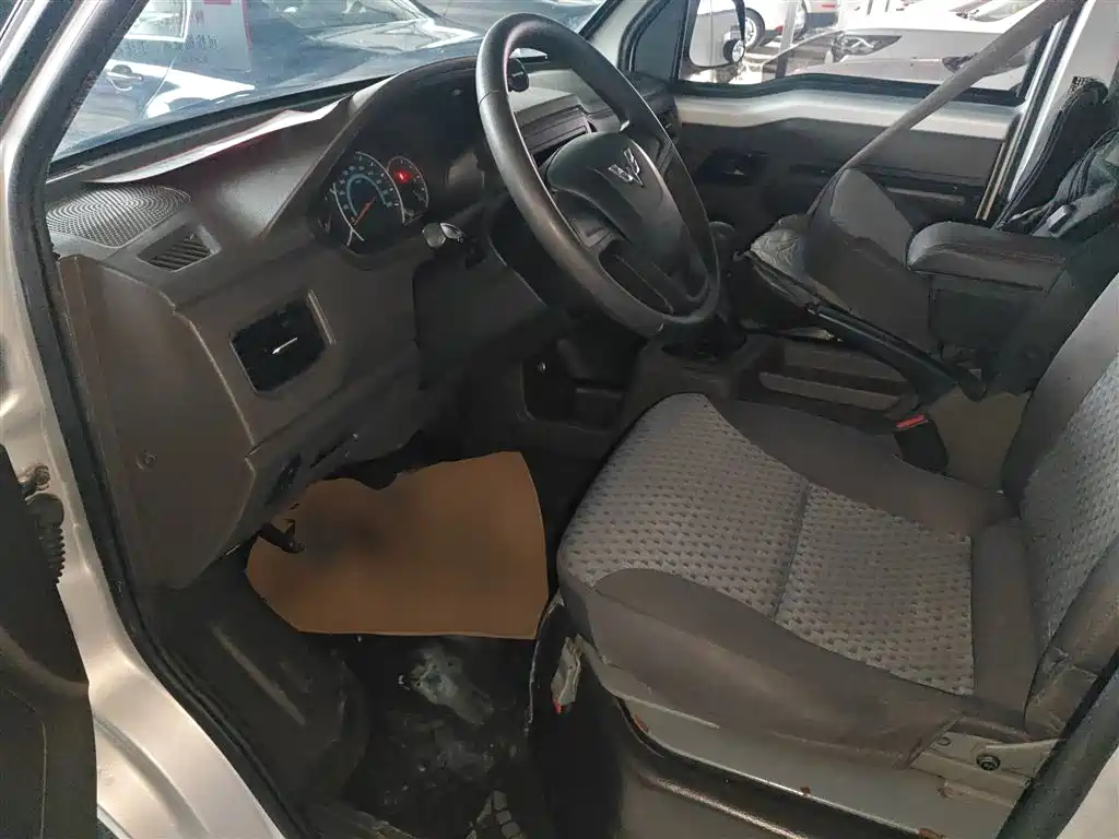 Wuling Rongguang new card 2021 1.8L basic single row dual rear wheel LJ479Q6 купить на сайте DeffCars