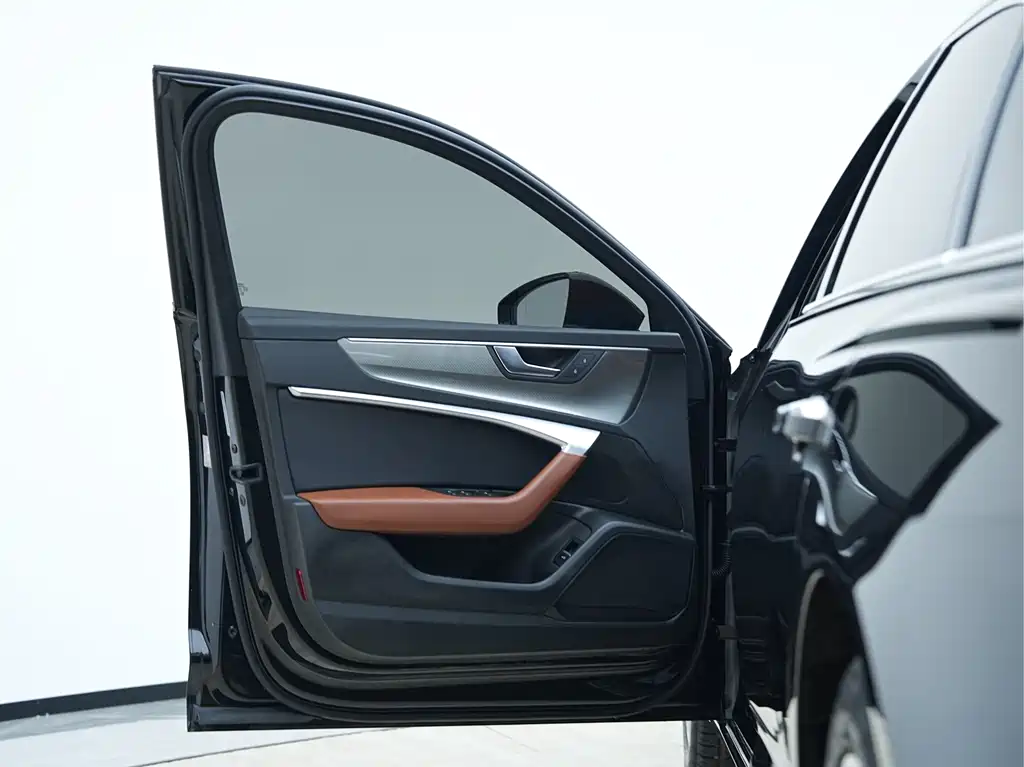 Audi A6L 2019 40 TFSI luxury and elegant model купить на сайте DeffCars