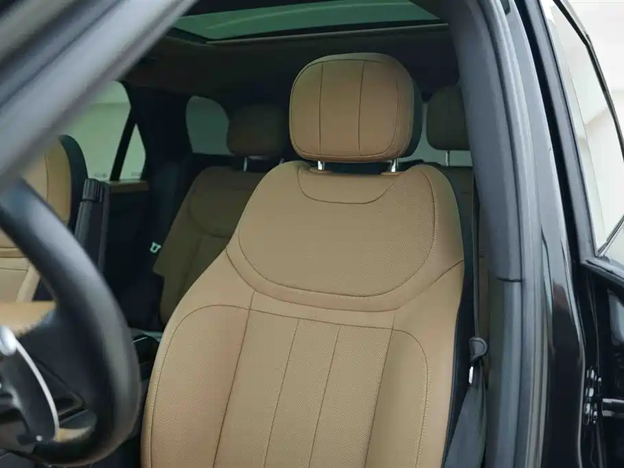 Range Rover Sport 2023 400PS Dynamic SE купить на сайте DeffCars