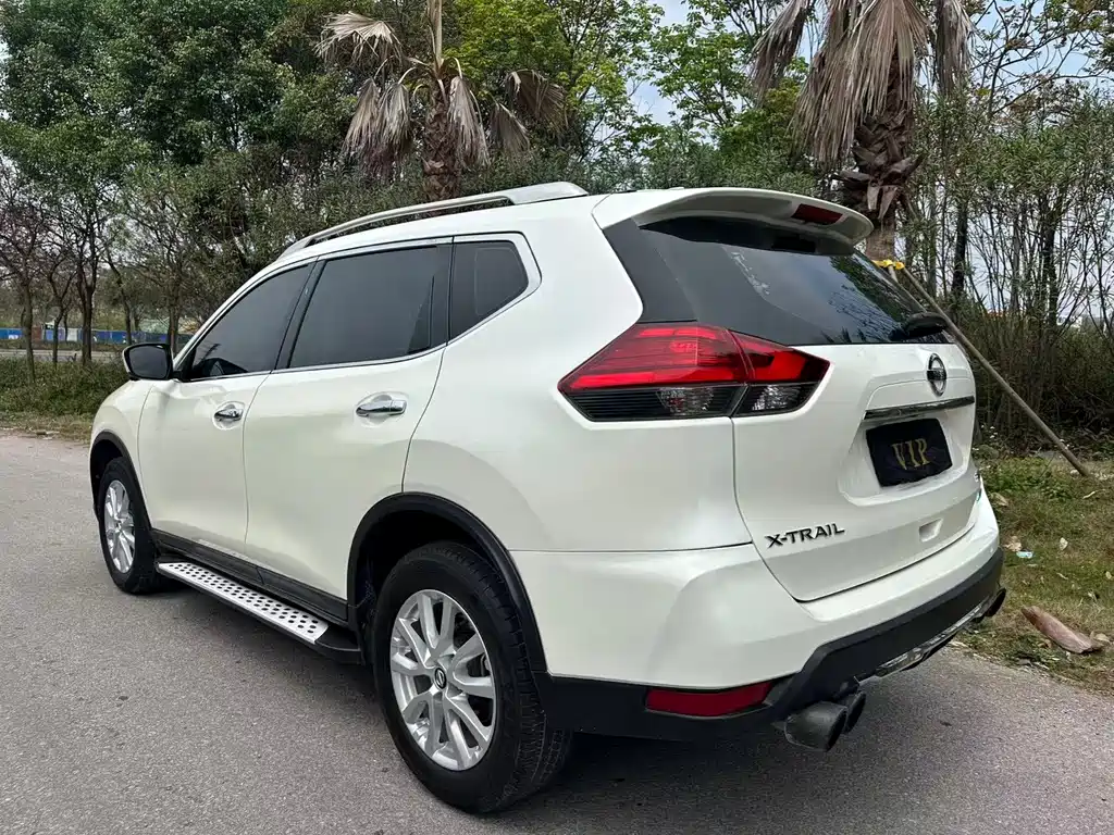 X-Trail 2017 2.0L CVT Comfort Edition 2WD купить на сайте DeffCars