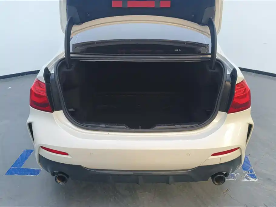 BMW 1 Series 2022 120i M Sports Night Edition купить на сайте DeffCars