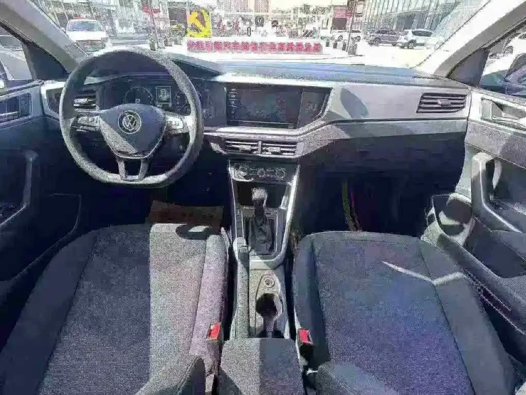 Polo 2021 Plus 1.5L Automatic Panoramic Enjoyment Edition купить на сайте DeffCars