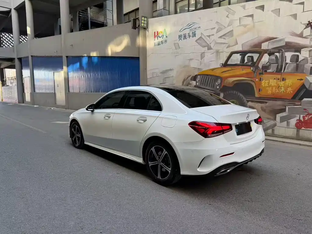 Mercedes-Benz A-Class 2022 Facelift Three A 200 L Sports Sedan Fashionable купить на сайте DeffCars