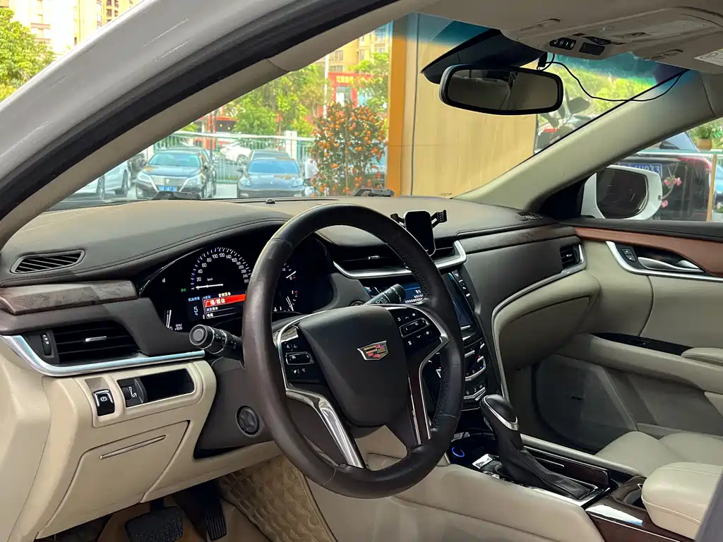 Cadillac XTS 2016 28T luxury model купить на сайте DeffCars