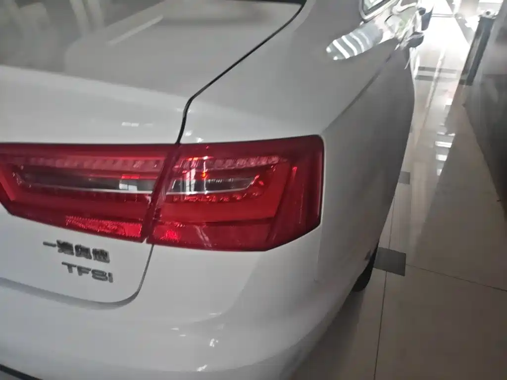 Audi A6L 2015 TFSI Million Commemorative Intelligent Collar Model купить на сайте DeffCars