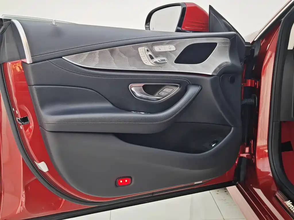 Mercedes-Benz CLS 2018 CLS 300 Dynamic купить на сайте DeffCars