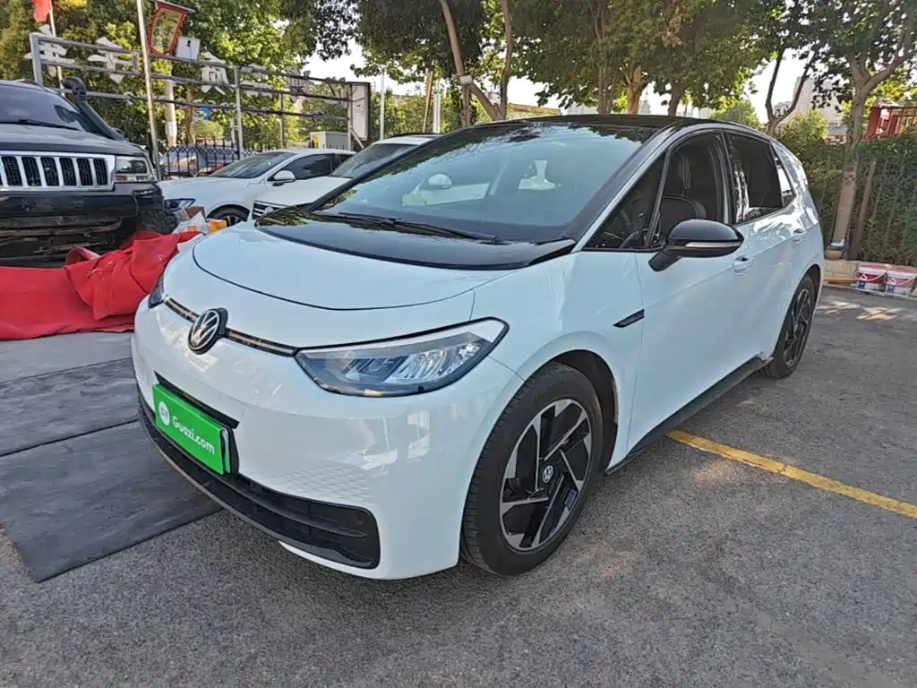 Volkswagen ID.3 2023 upgraded model pure smart version купить на сайте DeffCars