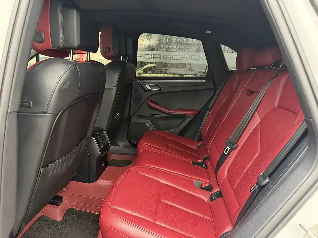 Macan 2024 Macan 2.0T купить на сайте DeffCars