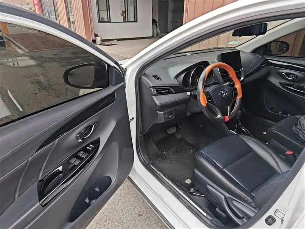 YARiS L Zhixuan 2022 Zhixuan X 1.5L CVT luxury PLUS version купить на сайте DeffCars