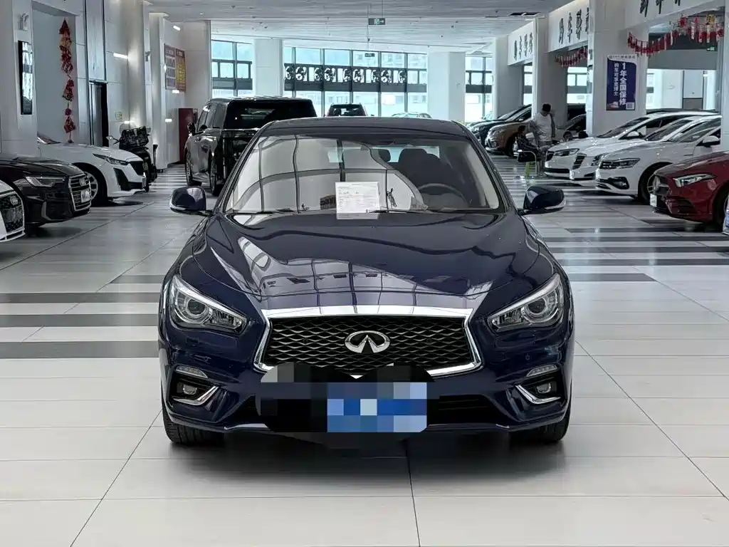 Infiniti Q50L 2018 2.0T Comfort Edition National VI купить на сайте DeffCars