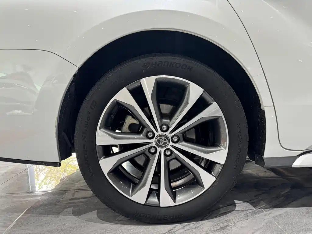 Grevia 2023 2.5L Hybrid Monarch VIP Edition купить на сайте DeffCars
