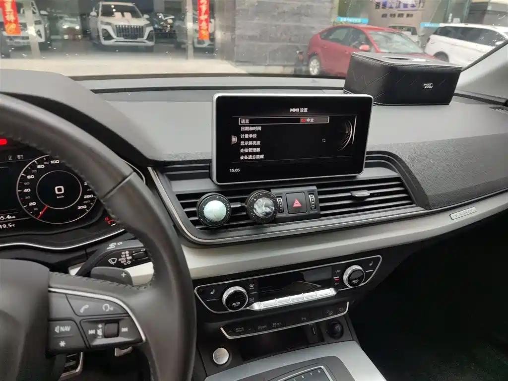 Audi Q5L 2020 facelift 40 TFSI enjoys fashionable style купить на сайте DeffCars
