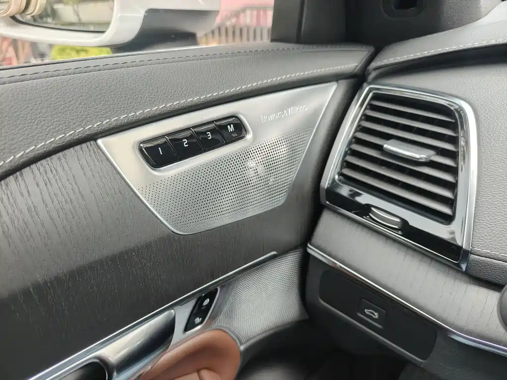 Volvo XC90 2022 B6 Zhiya Luxury Edition 7 seats купить на сайте DeffCars