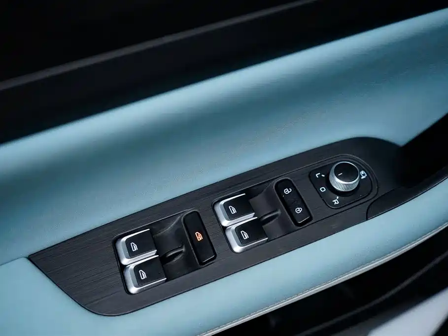 Emgrand S 2022 1.4T CVT Crossover Player Edition купить на сайте DeffCars