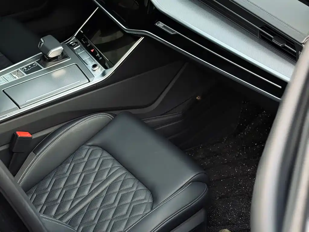 Audi A6L 2025 45 TFSI Premium Dynamic Model купить на сайте DeffCars