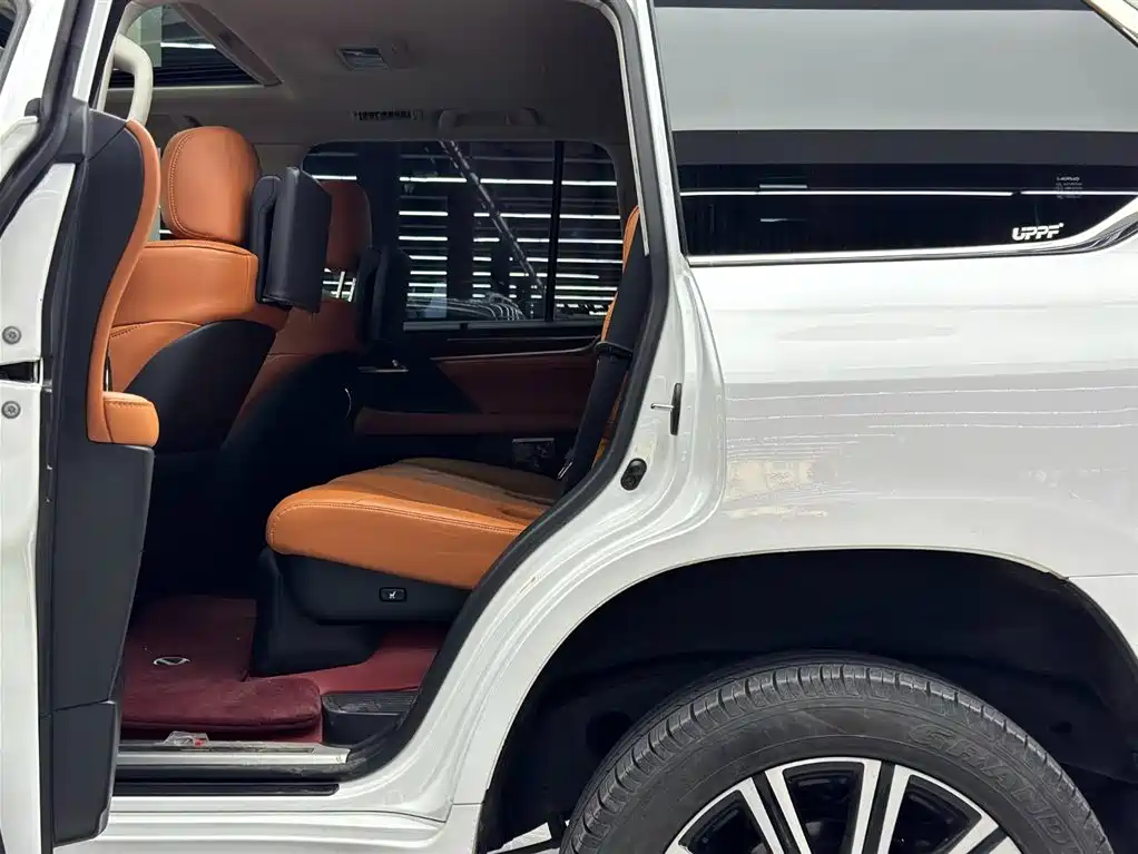 Lexus LX 2019 570 Premium Luxury Edition купить на сайте DeffCars