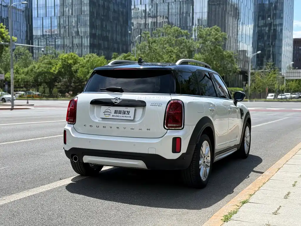 MINI COUNTRYMAN 2023 facelift 1.5T COOPER connoisseur купить на сайте DeffCars