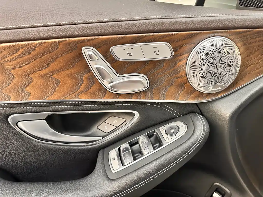 Mercedes-Benz GLC 2020 GLC 260 L 4MATIC luxury model купить на сайте DeffCars