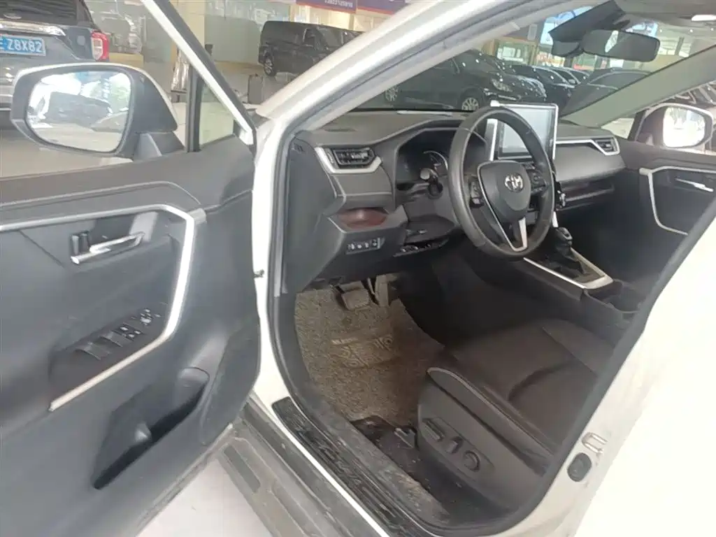 RAV4 Rongfang 2020 2.0L CVT two-wheel drive premium version купить на сайте DeffCars