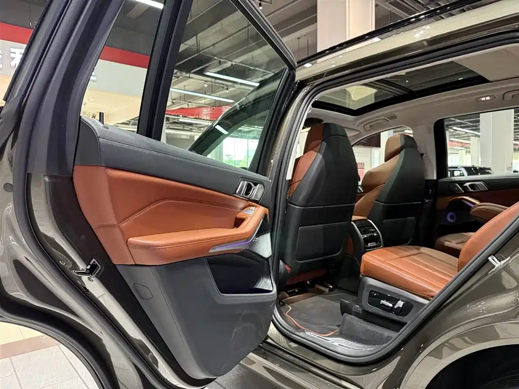 BMW X7 M60i 2023 xDrive M60i купить на сайте DeffCars