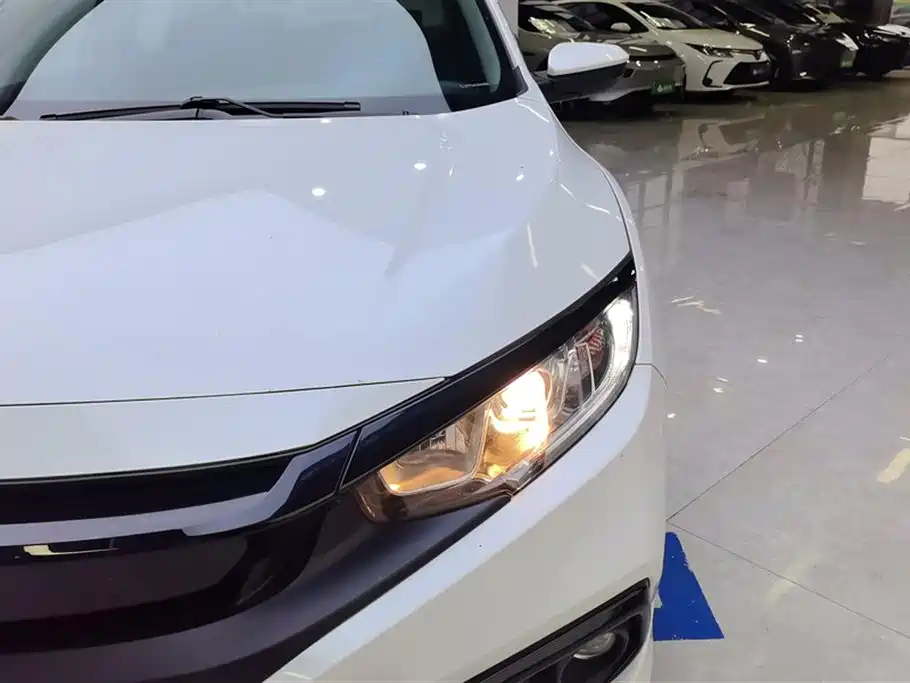 Civic 2019 220TURBO CVT Dynamic Edition National VI купить на сайте DeffCars