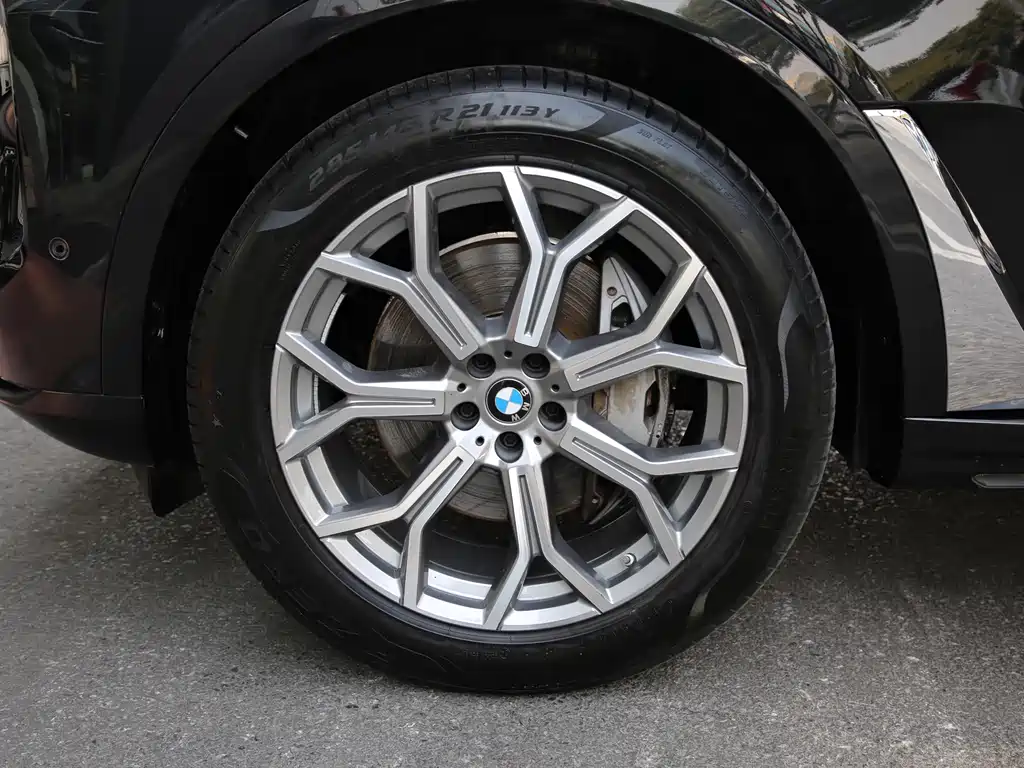 BMW X7 2023 xDrive40i Leading Luxury Package купить на сайте DeffCars