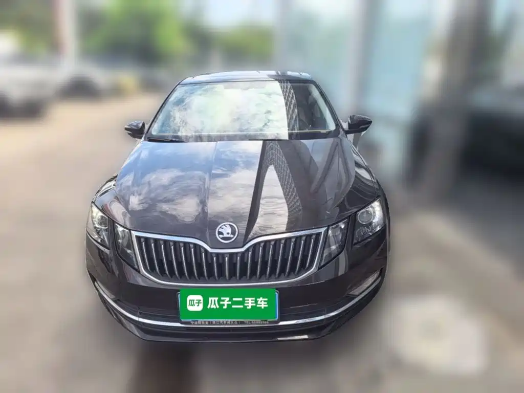 Octavia 2018 TSI230 DSG Deluxe Edition купить на сайте DeffCars
