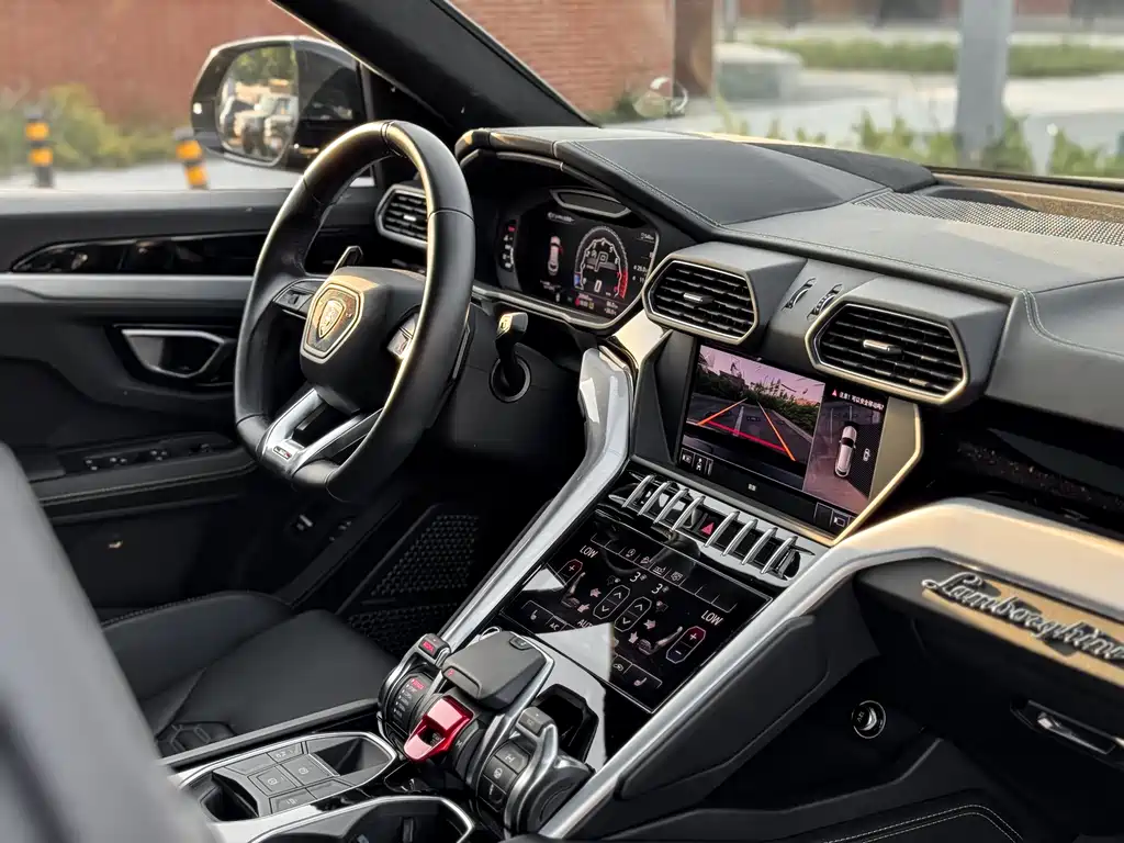 Urus 2018 4.0T V8 купить на сайте DeffCars