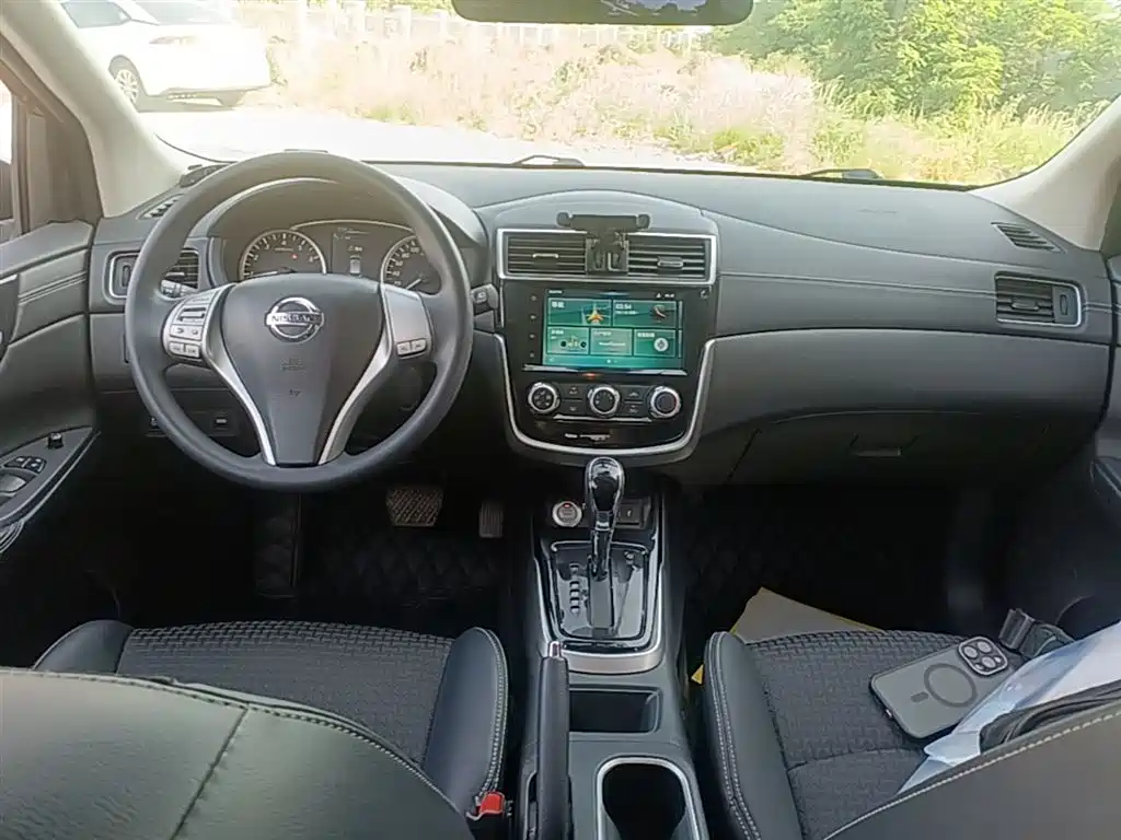 Tiida 2019 1.6L CVT Smart Edition National VI купить на сайте DeffCars