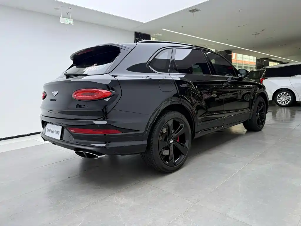 Bentayga 2018 4.0T V8 купить на сайте DeffCars