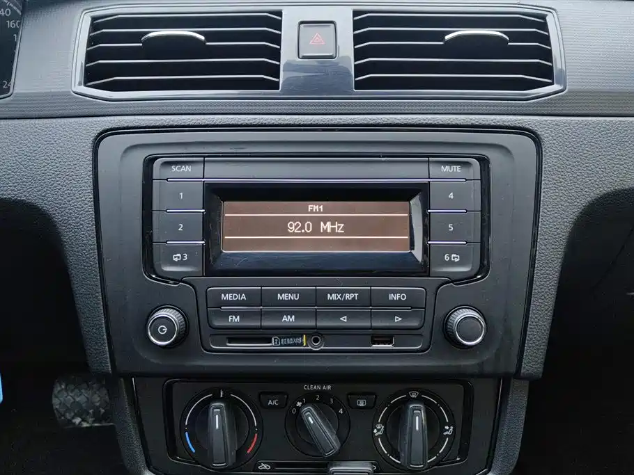 Santana 2021 1.5L automatic fashion version купить на сайте DeffCars