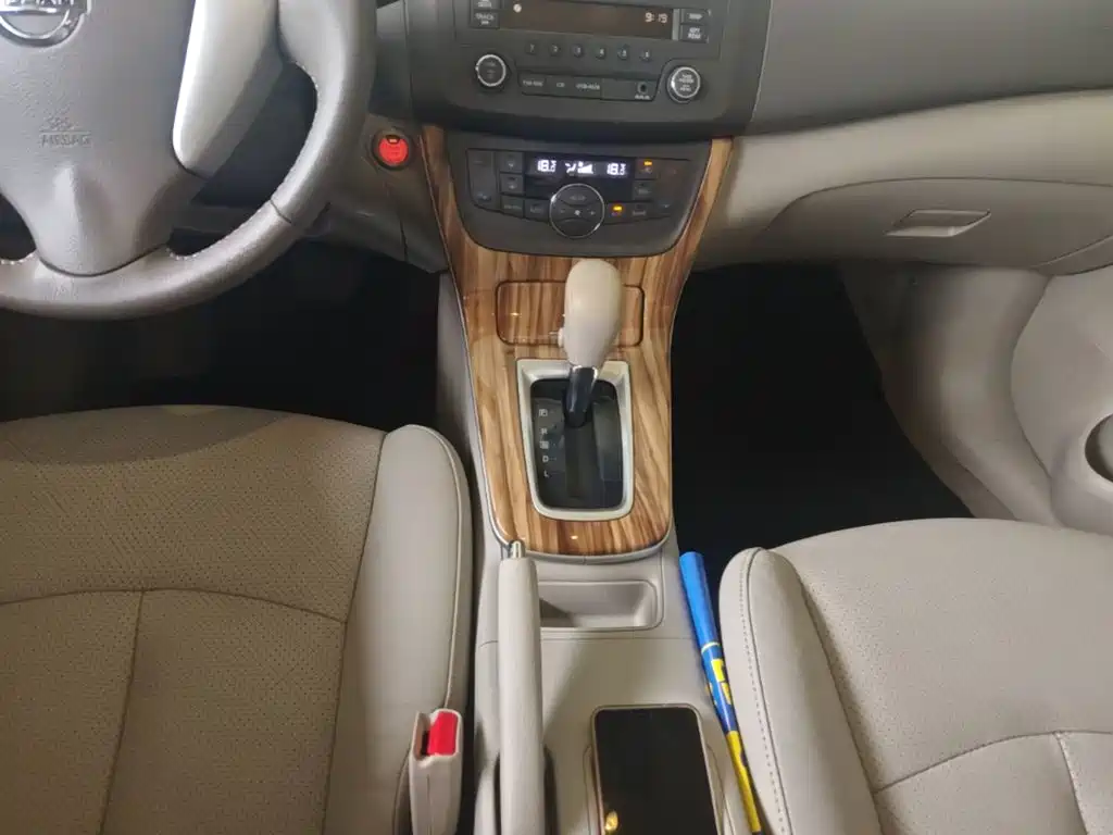 Sylphy 2014 1.6XV CVT Exclusive Edition купить на сайте DeffCars
