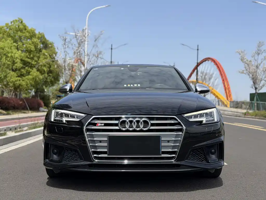 Audi S4 2018 S4 3.0TFSI купить на сайте DeffCars