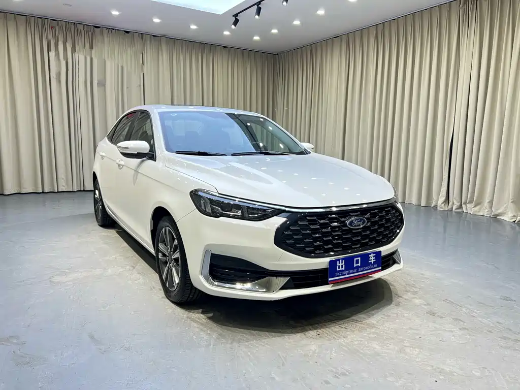 Escort 2021款 1.5L 自动铂金版 купить на сайте DeffCars